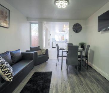 2 bedroom flat to rent - Photo 3