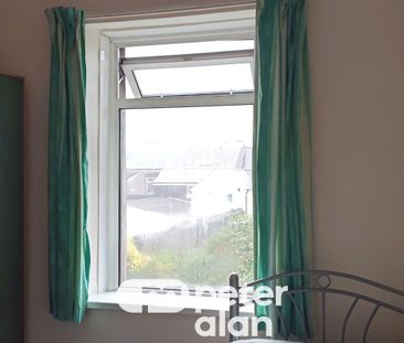 Windsor Street, CAERPHILLY - Photo 3