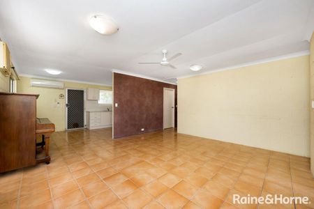 16 Garrick Street, West End, QLD 4810 - Photo 3