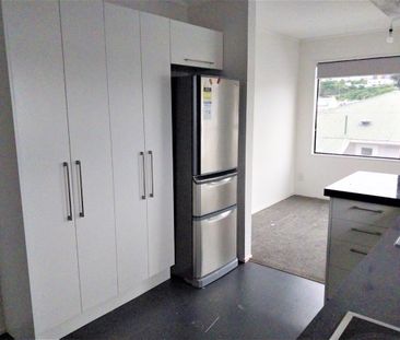 Sitting Pretty in Central Miramar - Photo 3