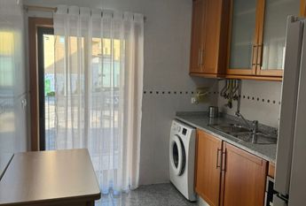 Apartamento T1 mobilado e equipado com garagem fechada. Glicínias!