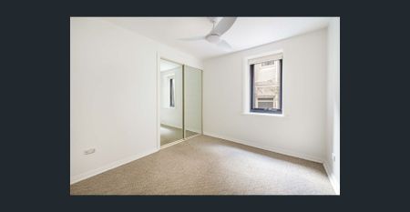 Unfurnished, pets considered - Photo 3