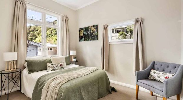 4-Bedroom, 2-Bathroom Home in Aro Valley - Photo 1