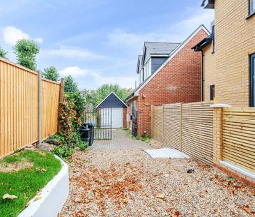 2 bedroom detached house to rent - Photo 5