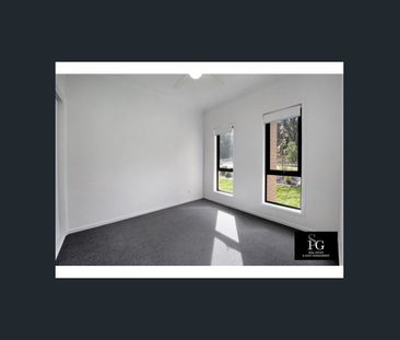 NEAR NEW DUPLEX - Photo 3