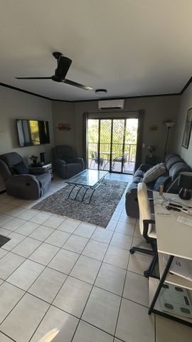 Cairns North - Photo 2