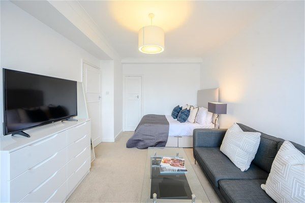 Hill Street, Mayfair - Photo 1