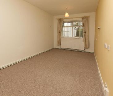 11 Ballycastle Road, Newtownards, BT22 2AT - Photo 3