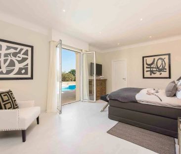 Mougins - Villa rénovée dans domaine privé - Photo 6