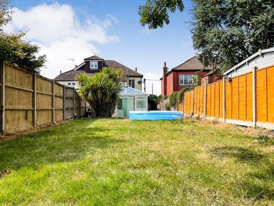 3 bedroom semi-detached house to rent - Photo 1