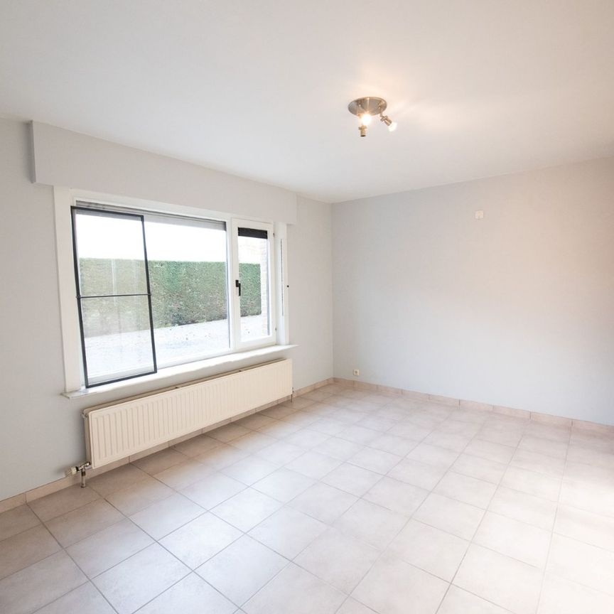 Gezellige woning met ruimte tuin te Machelen ( ZULTE) - Photo 1