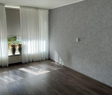 Te huur: Huis Julianastraat in Vroomshoop - Photo 1
