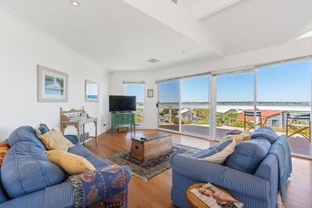 Panoramic Views of the River - Photo 5