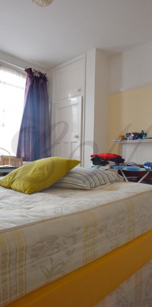 Tottenham Court Road, Fitzrovia, W1T - Photo 1