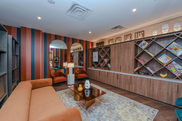 For Lease - 689 The Queensway Drive Unit# 520, Toronto, Ontario - Photo 1