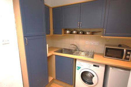 1 bedroom flat to rent - Photo 5