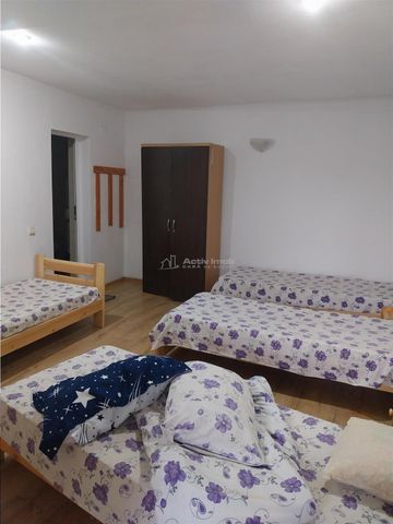 Casa -Cristian Brasov - cazare muncitori - Fotografie 2