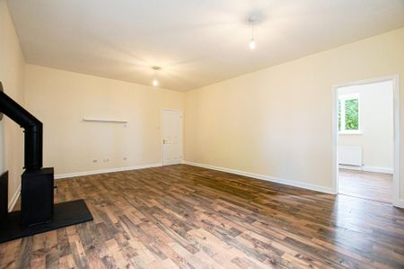 3 bedroom apartment to rent - Photo 3