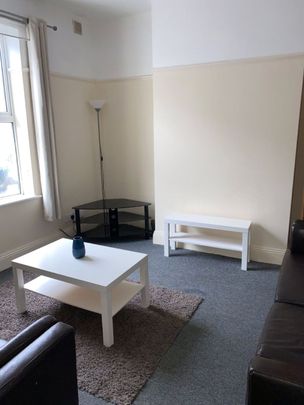 4 bedroom terraced house to rent - Photo 1