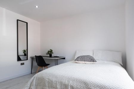 6 bedroom house to rent - Photo 4