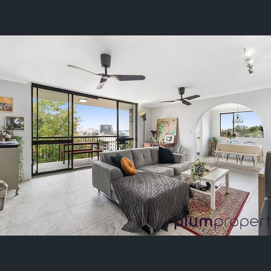4/29 Grove Street, Toowong, Qld 4066 - Photo 1
