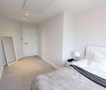 London Road, Hadleigh, Benfleet, Essex, SS7 - Photo 4