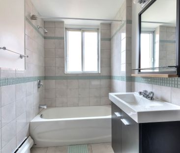 3635 Av. Ridgewood, #208 - Photo 1