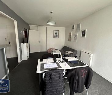 Location Appartement 2 pièces 55m² LILLE 59000 - Photo 6