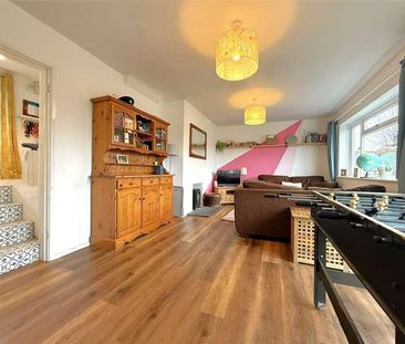 Mortimer Hill, Cleobury Mortimer, Kidderminster, Shropshire, DY14 - Photo 2