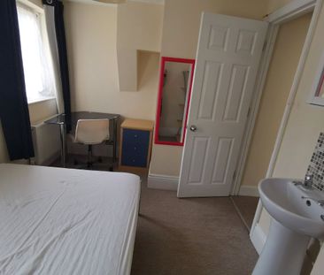 5 bedroom terraced house to rent - Photo 6