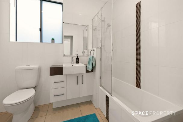 Affordable Living In Sought-after St Lucia - Photo 1