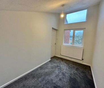 4 bedroom terraced house to rent - Photo 2