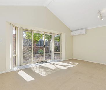 1/13 Gerard Street, - Photo 2