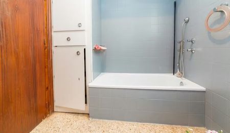 Carrer del Poeta Mas i Ros, Valencia, Valencian Community 46022 - Photo 2