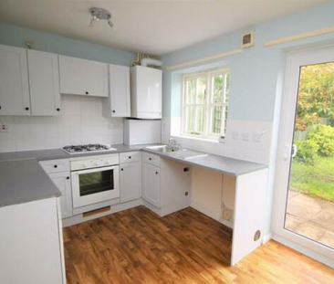 2 bedroom semi-detached house to rent - Photo 6
