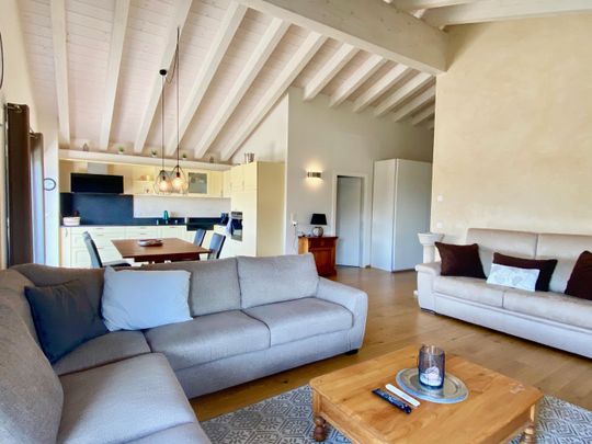 A louer - Superbe attique de 3.5 pièces avec terrasse et vue panoramique à Savièse - Photo 1