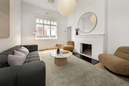 Edwardian Charm in Prime Balaclava Cul-de-Sac - Photo 5