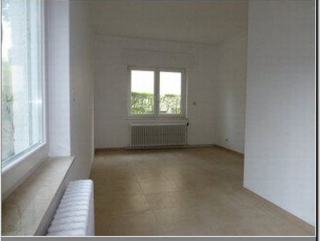 WOLUWE ST. PIERRE : VILLA 3 CHAMBRES + TERRASSE + JARDIN + GARAGE - Woluwé-saint-pierre - Photo 2