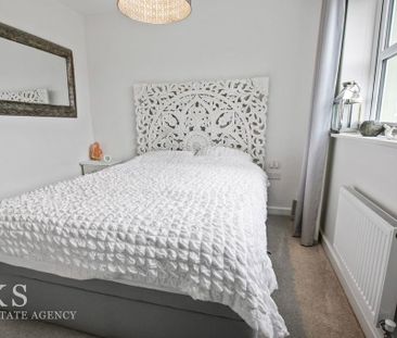 3 bedroom detached house to rent - Photo 6