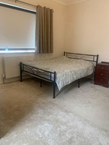 1 bedroom in a house share to rent - Photo 5