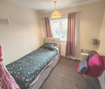 3 bedroom terraced house to rent - Photo 6