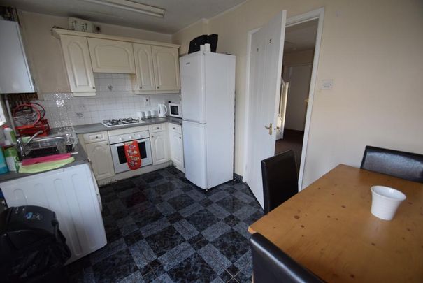 2 bedroom semi-detached house to rent - Photo 1