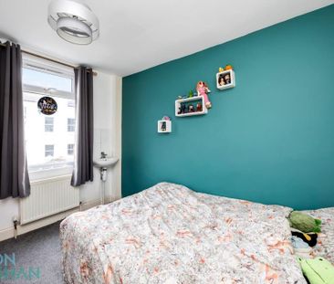 5 bedroom terraced house to rent - Photo 5