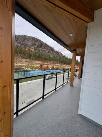 Corner Unit – Third Floor – ZARA - Photo 4