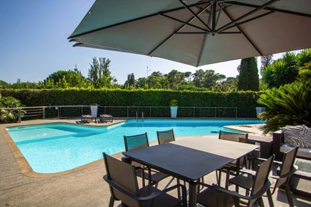 Via Della Nocetta, Roma, Lazio 00164 - Photo 2