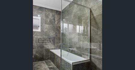 MODERN 3 BEDROOM HOME WITH STUDY, DOUBLE GARAGE AND SOLAR! - Photo 4