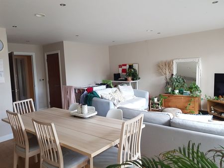 2 Bed Flat, Lyden Court, N19 - Photo 2