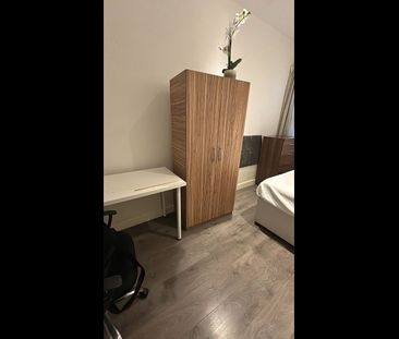 Room in a Shared House, Cricklewood Broadway, NW2 - Photo 3