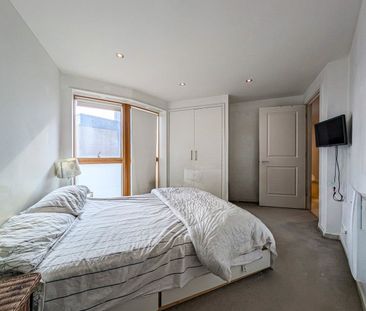2 Bed Flat, Reed House, SW19 - Photo 3