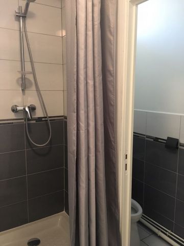 STUDIO MEUBLE CENTRE VILLE - Photo 2